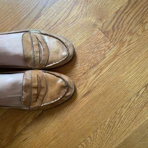 SOLD Leather loafers (crazy comfy!!)